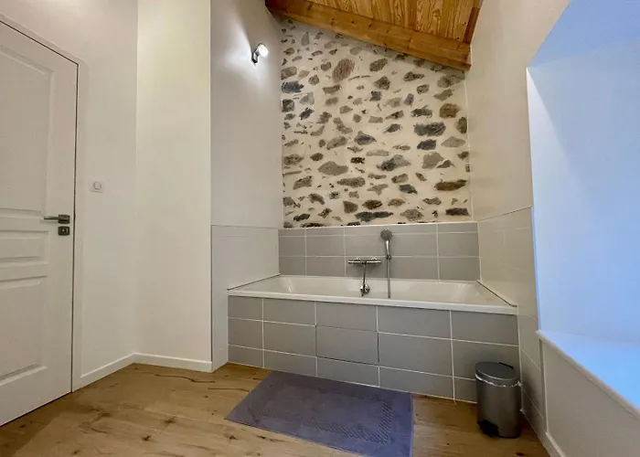 Hébergement de vacances à La Lisière De Fontbonne *